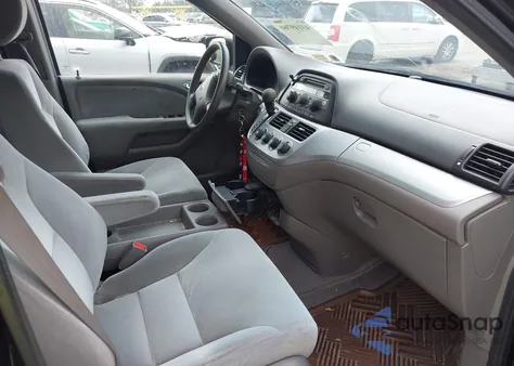 2008 Honda Odyssey Lx z USA, uszkodzony, nr VIN 5FNRL38298B055601